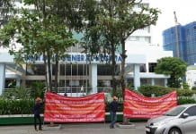 Một bệnh viện lớn ở Bình Định bất ngờ bị căng băng rôn đòi nợ