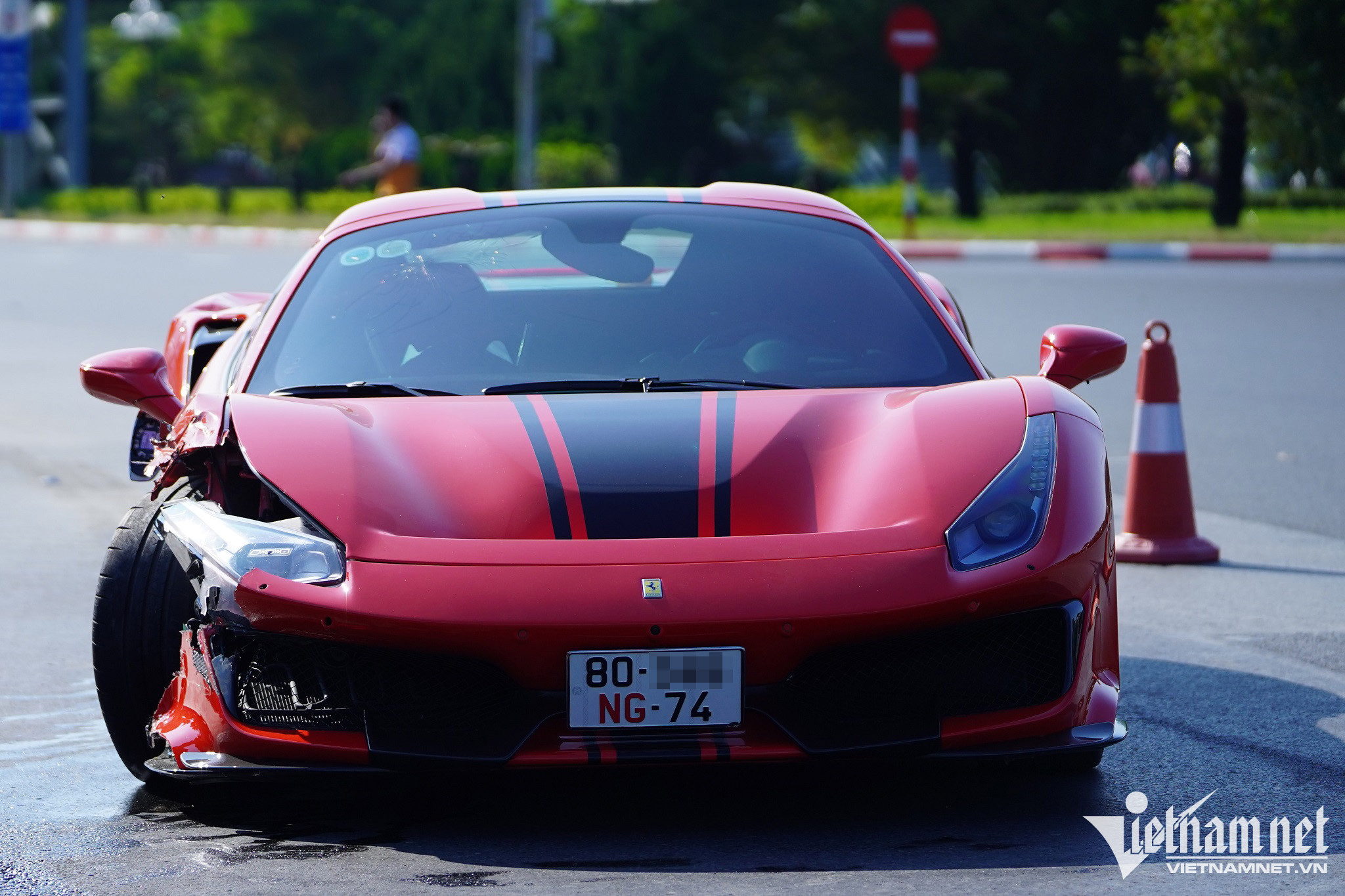 Công an Hà Nội thông tin về vụ ô tô Ferrari đâm xe máy làm 1 người chết