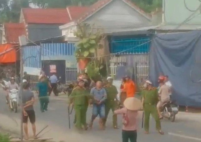 Bắt đối tượng dùng rựa chém dã man người phụ nữ ở Quảng Nam