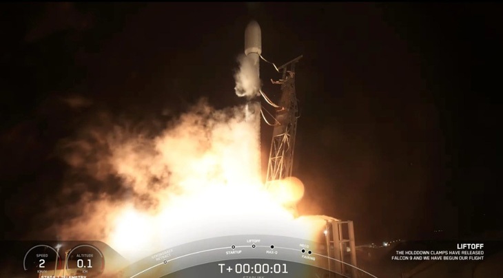 SpaceX phóng thêm 52 vệ tinh Starlink