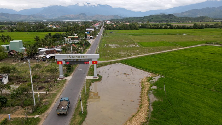 Người dân Khánh Hòa giao đất làm cao tốc trước khi có phương án đền bù